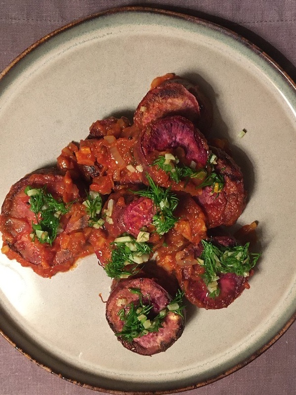 Süßkartoffeln mit Limette, Tomate und Kardamom
